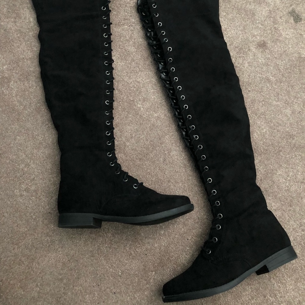 THIGH HIGH LACE UP BOOTS